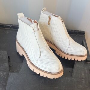 Elegant White Ankle Boots new